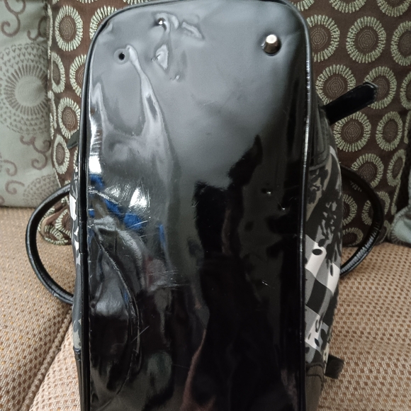 Burberry bag- authenticated and $$ 💕 - Picture 4 of 7